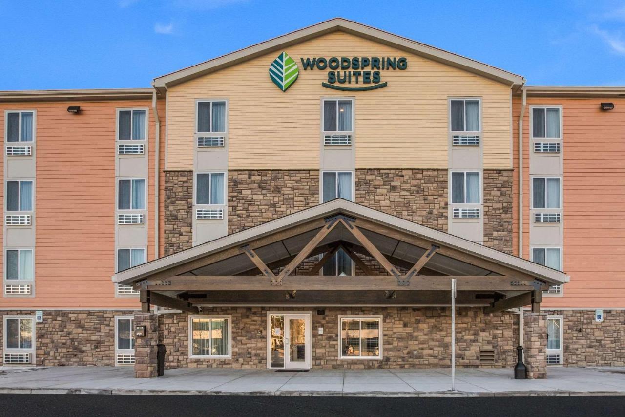 Woodspring Suites Detroit Farmington Hills Exterior photo