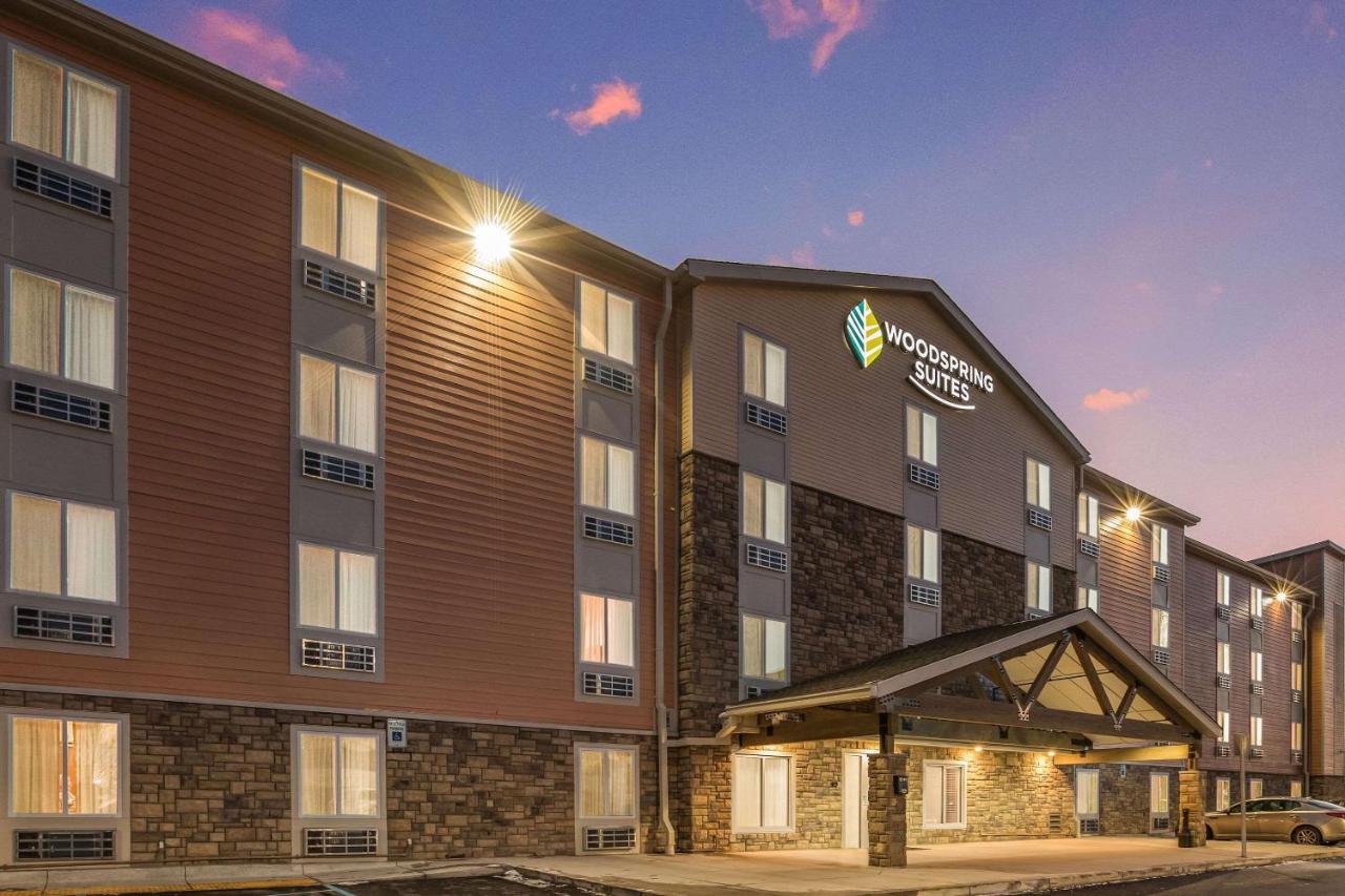 Woodspring Suites Detroit Farmington Hills Exterior photo